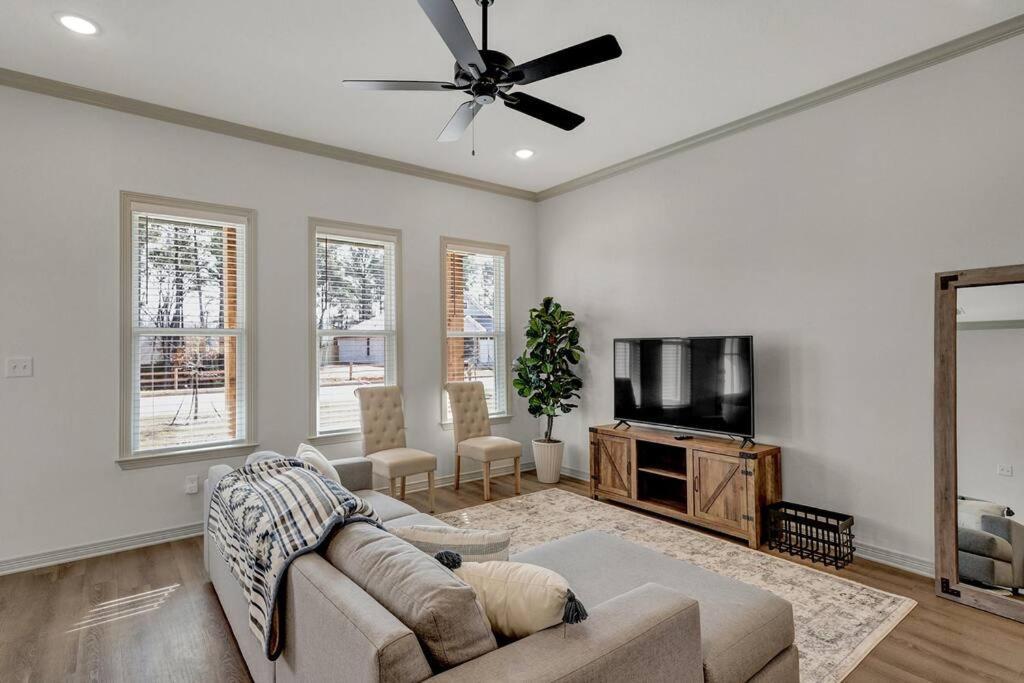 Villa Alamo Luxury Living Up To 11 Tyler Exterior foto